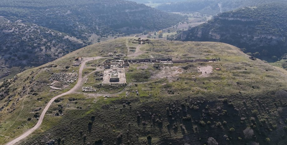 Ученые раскопали римский стадион