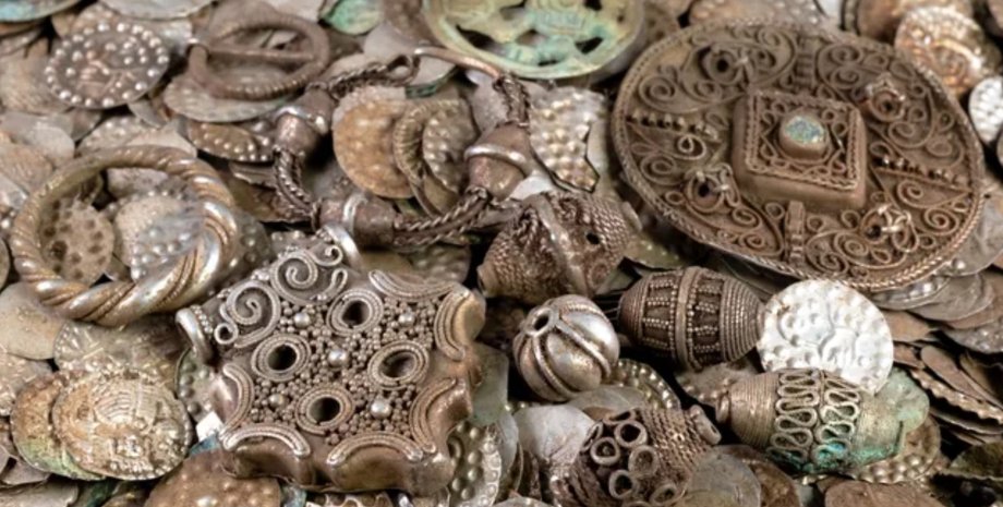 серебрянный клад Швеция 12 век